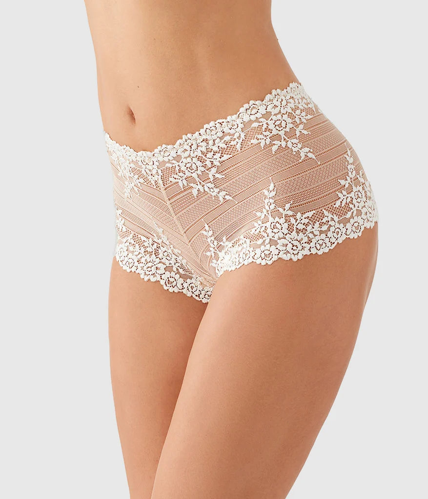 Embrace Lace® Boyshort: Sand/Ivory